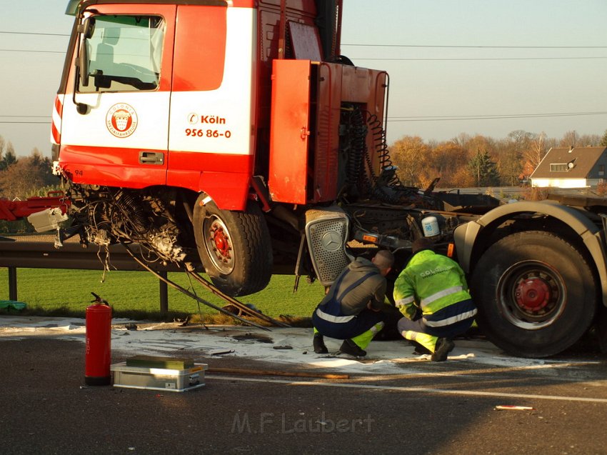 Schwerer VU PKW LKW B 59 Pulheim Rich Bocklemuend P154.JPG